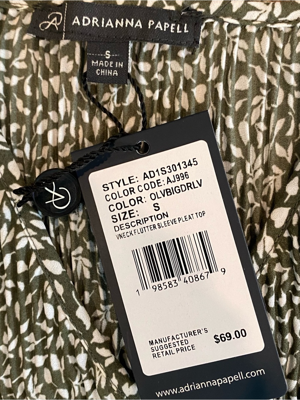 NWT Adrianna Papell Olive Green and White V-Neck Smocked Peplum Top - Picture 4 of 8